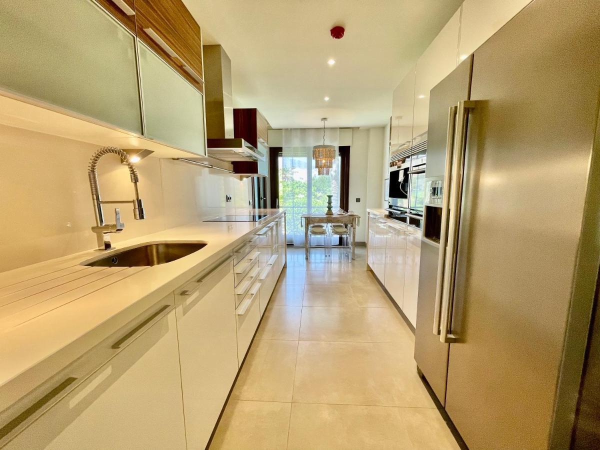 Doncella Beach , Apartamento Con Vistas Al Mar Estepona Exterior photo